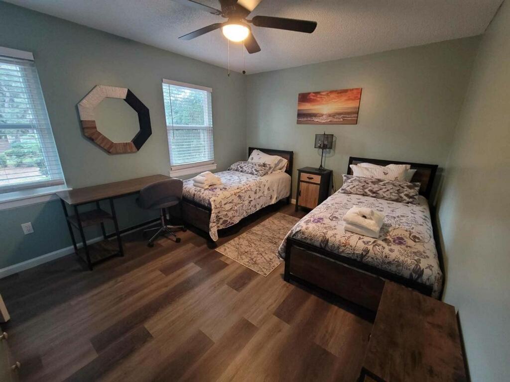 Hhi Homes- Newly Renovated Cozy Modern Pet-Friendly Villa-Ideal Location ฮิลตันเฮดไอส์แลนด์ ภายนอก รูปภาพ