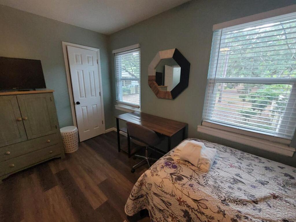 Hhi Homes- Newly Renovated Cozy Modern Pet-Friendly Villa-Ideal Location ฮิลตันเฮดไอส์แลนด์ ภายนอก รูปภาพ